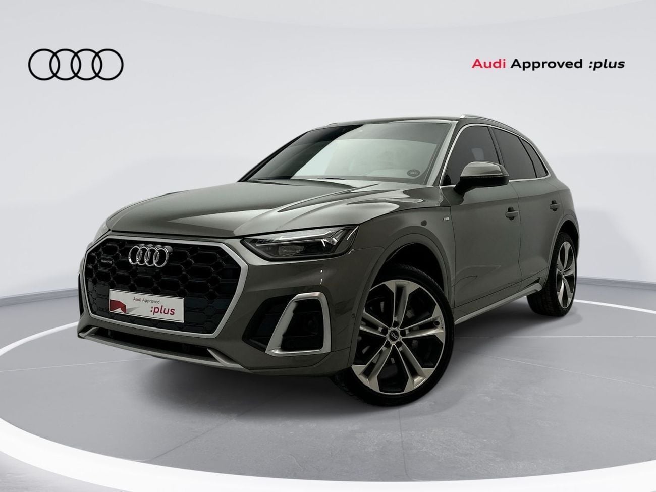 Audi Q5 45 TFSI S-LINE quattro 249hp (Ref# 93948)