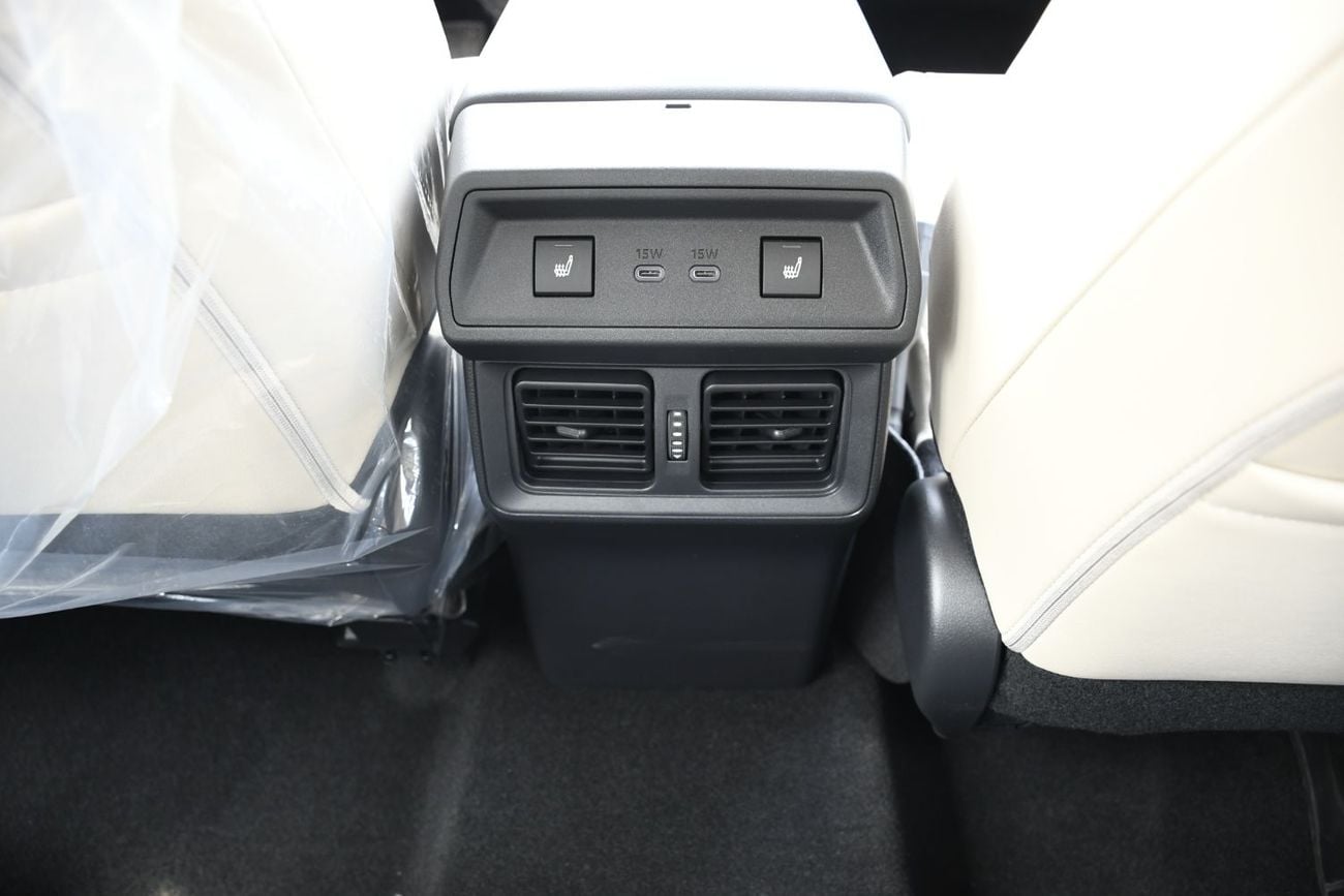Toyota RAV4 LTD HEV 2.5L HEADUP DISPAY ! AUTO PARK ! PANAROMIC ROOF !360 CAMERA