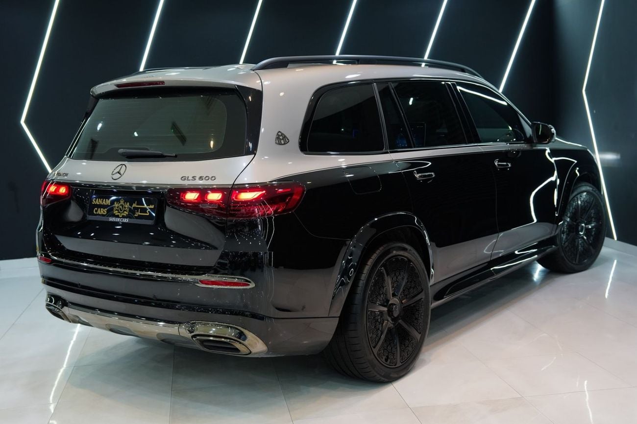Mercedes Maybach GLS600 Maybach Night Series, Two-Tone, Executive Lounge Package, Gargash Warr + Serv!!
