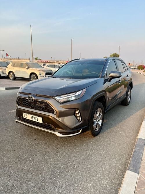 تويوتا راف ٤ XLE RAV4 XLE 4X4 AWD