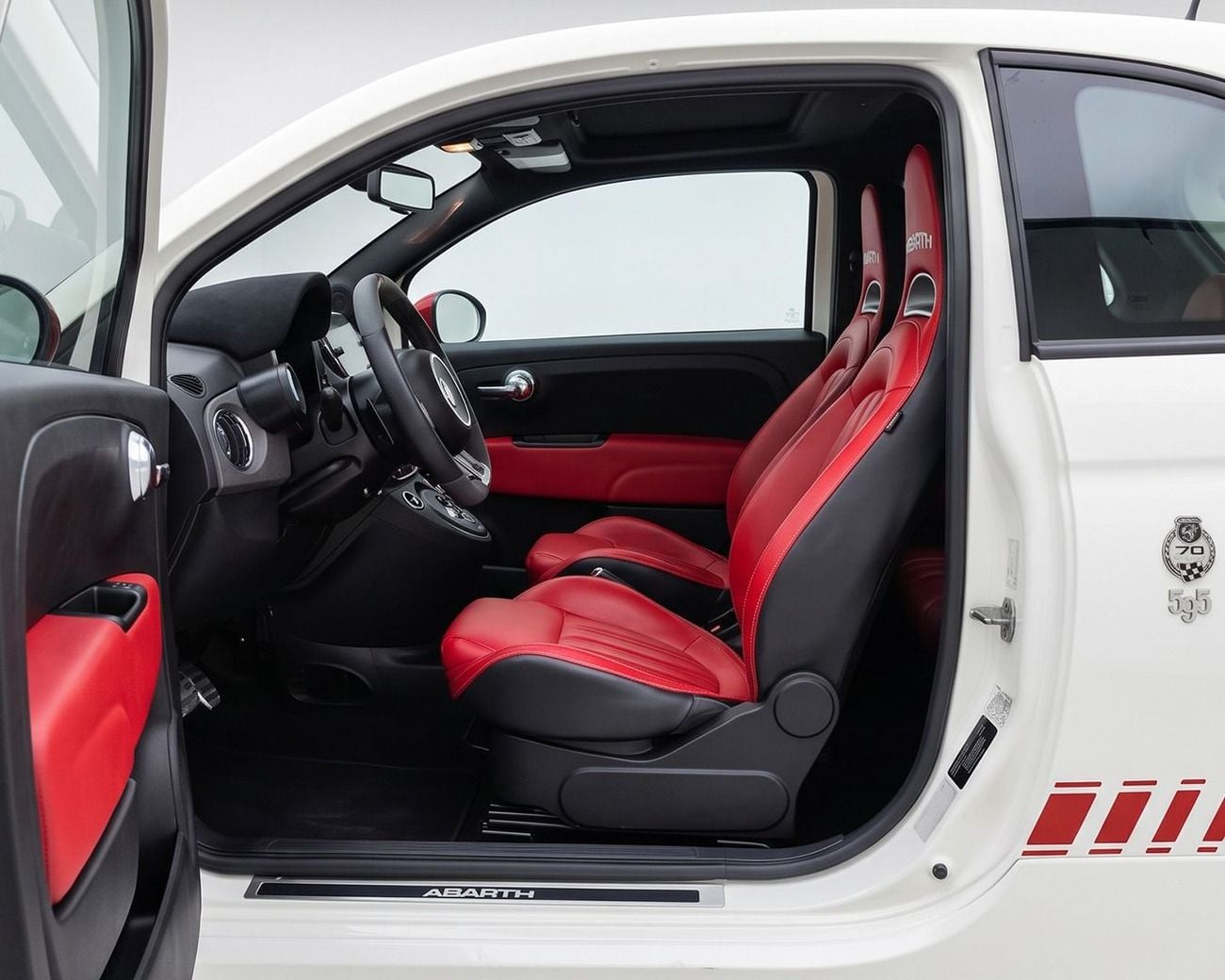 Abarth 595 COMPETIZIONE 2020 | 1.4 T-Jet | Original Paint | AED 881 / Monthly