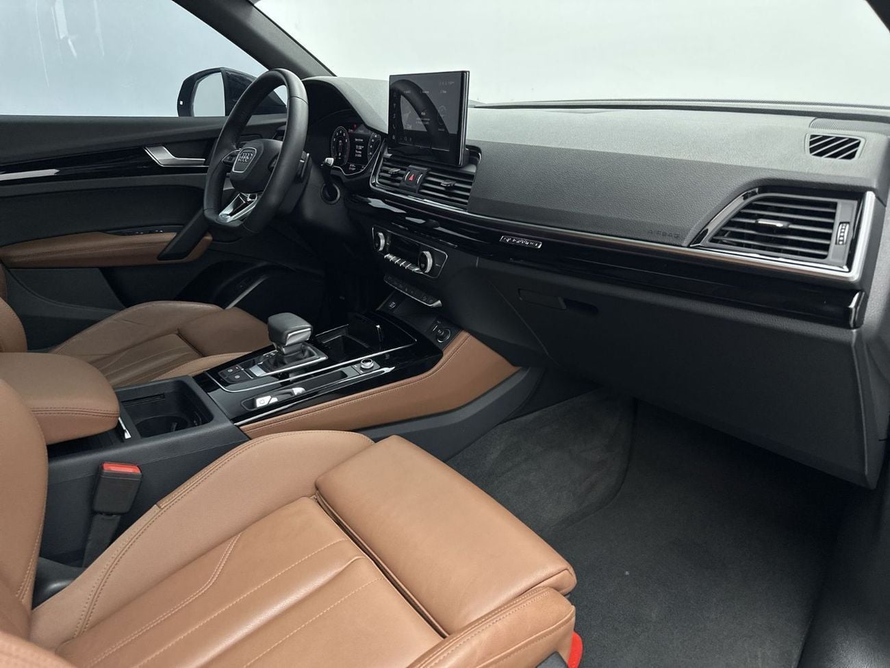 Audi Q5 45 TFSI S-LINE quattro 249hp (Ref# 40908)