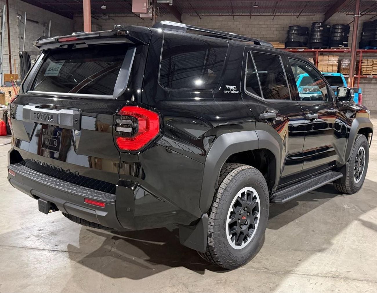 تويوتا فور رنر TRD OFFROAD PREMIUM بنزين TRD OFFROAD PREMIUM 5-Str