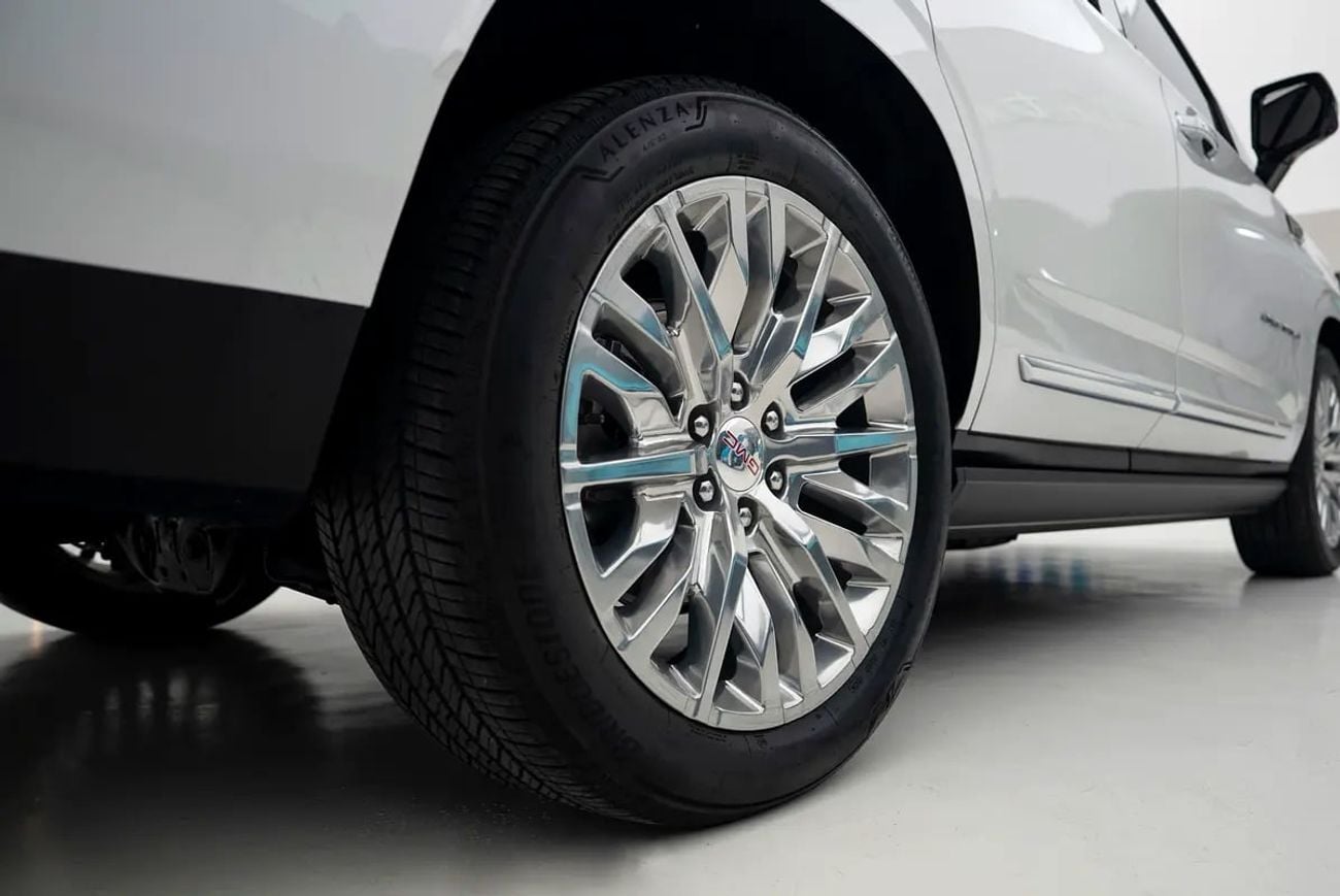 جي أم سي يوكون DENALI WARRANTY & SERVICE UNTIL | 56,000 KM | GCC SPECS