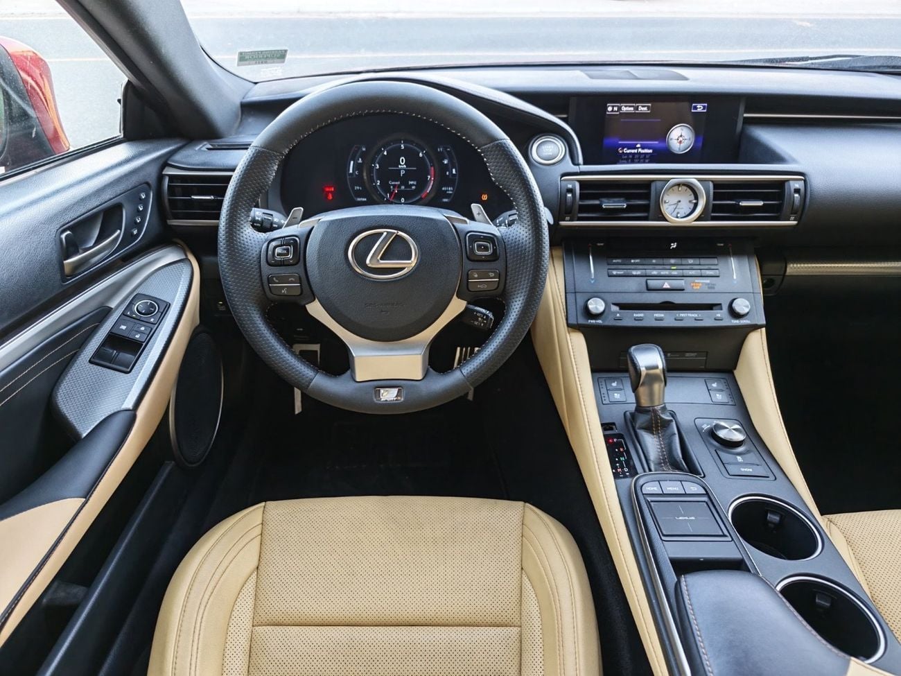 Lexus RC350 F sport 3.5L V6 / ELECTRONIC CLUSTER / COOLING AND HEATING SEATS / MOUSE / BIG SCREEN