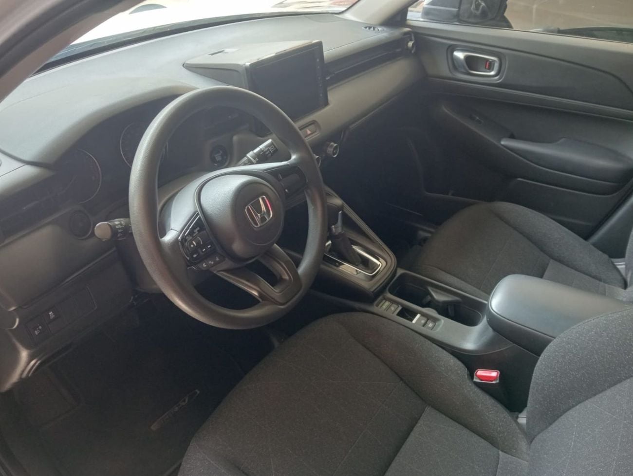 هوندا HRV DX هوندا HRV 2023 LX، سجلات صيانة كاملة، بدون رسوم خفية، ملكية نظيفة، إمكانية ترتيب دفعة أولى 0%