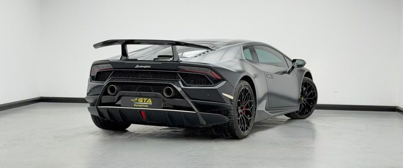 لامبورغيني هوراكان PERFORMANTE