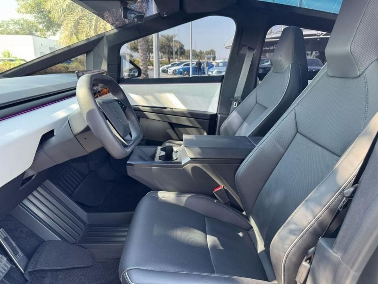 تسلا سايبرتراك فاونديشن سيريز AWD AMERICAN SPEC NEAT AND CLEAN
