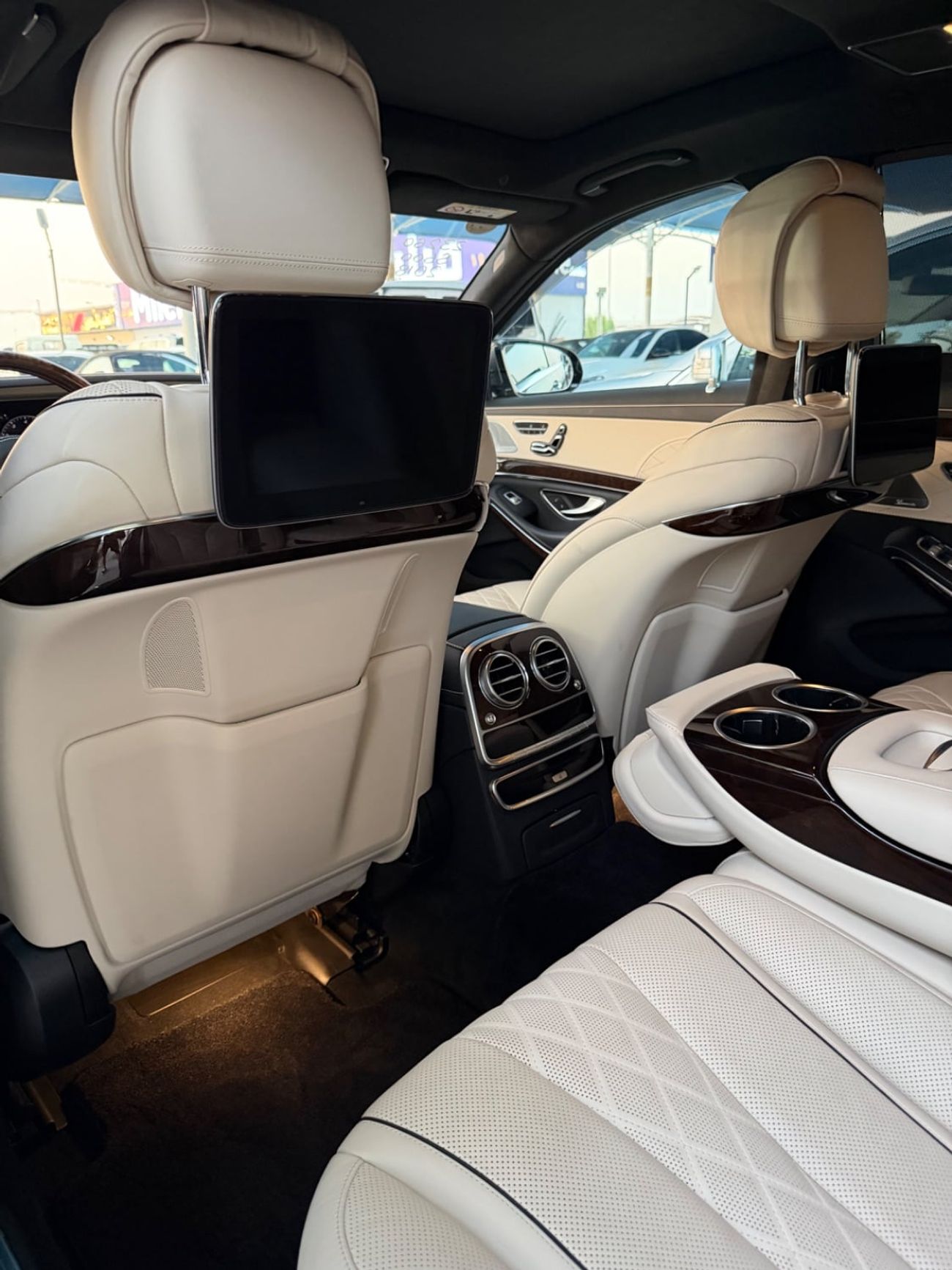 Mercedes Benz S600 LWB V12