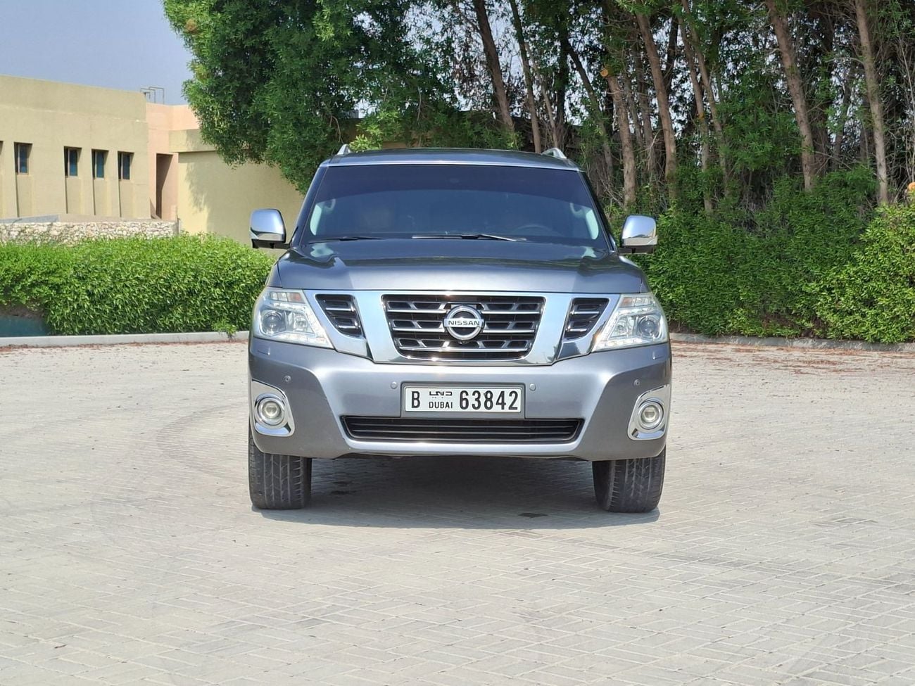 Nissan Patrol LE PLATINUM Nissan patrol model 2015 full option