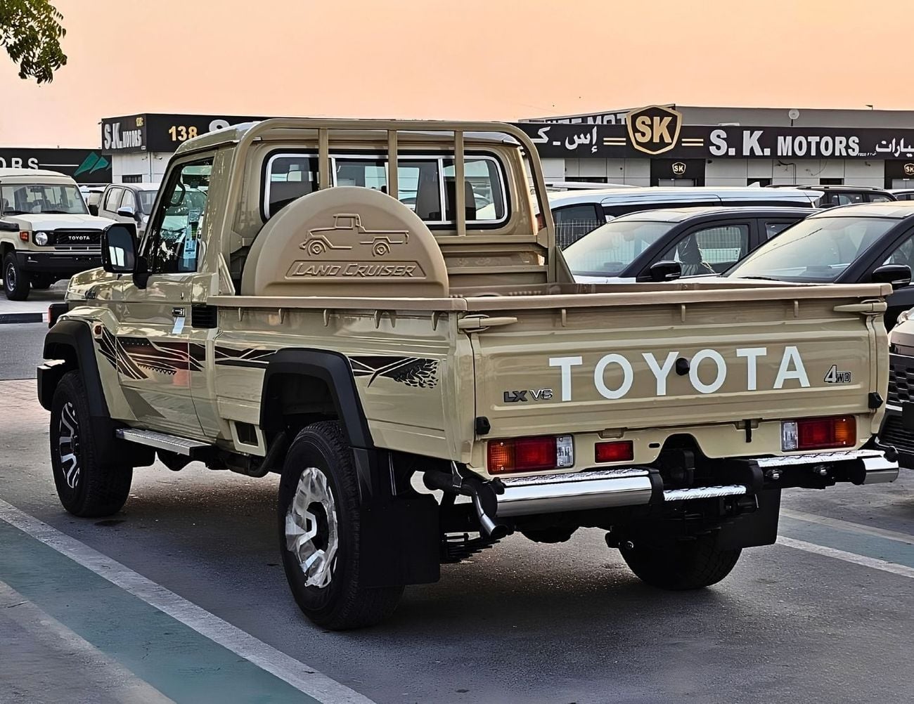 Toyota Land Cruiser Pick Up LC79 SINGLE CABIN || 4.0L PETROL V6 A/T | RADAR | FULL OPTION (CODE # SC)