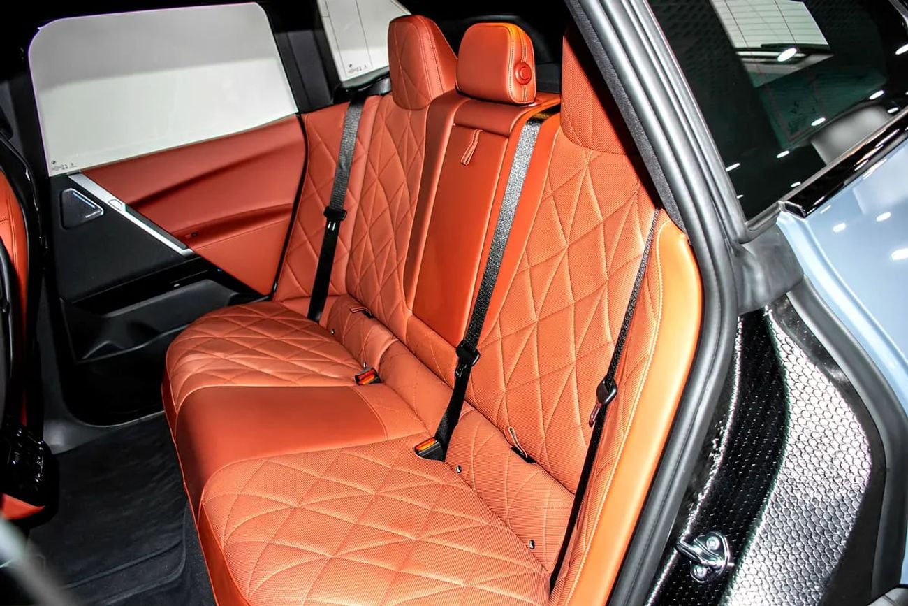 BMW iX xDrive60