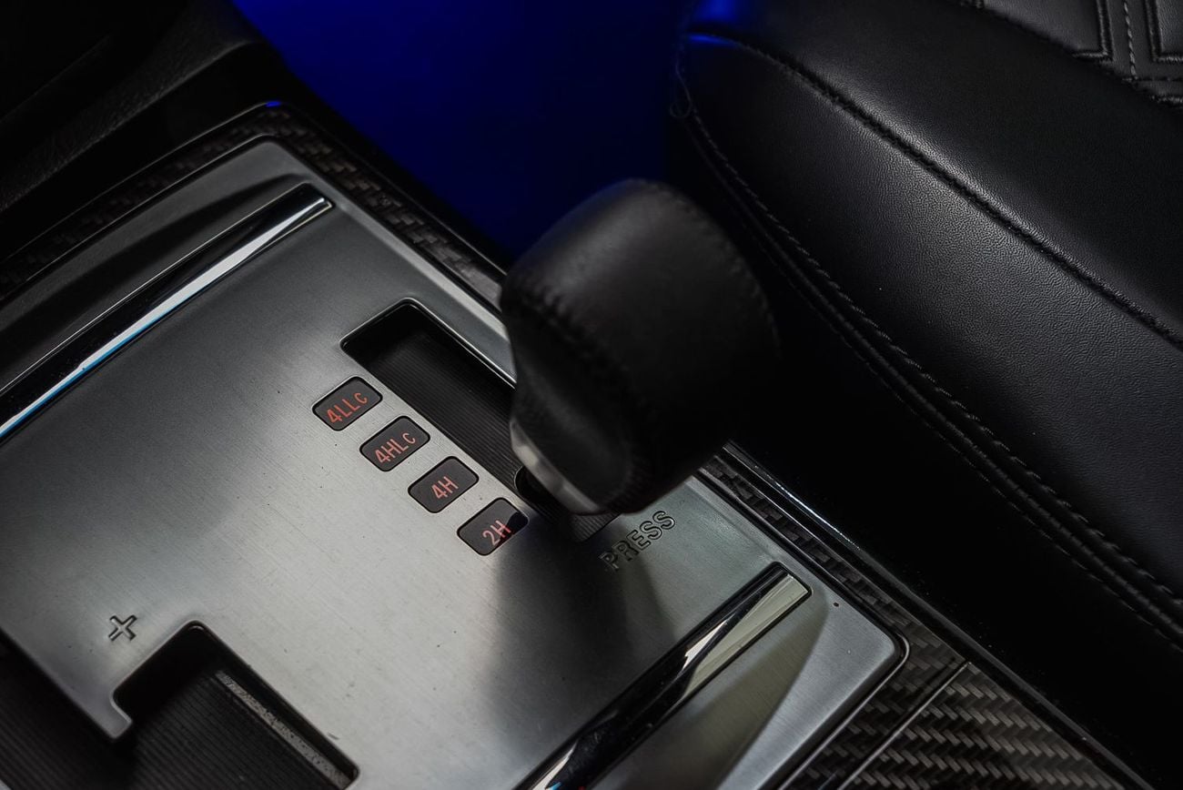 Mitsubishi Pajero GLS H/L SIGNATURE EDI