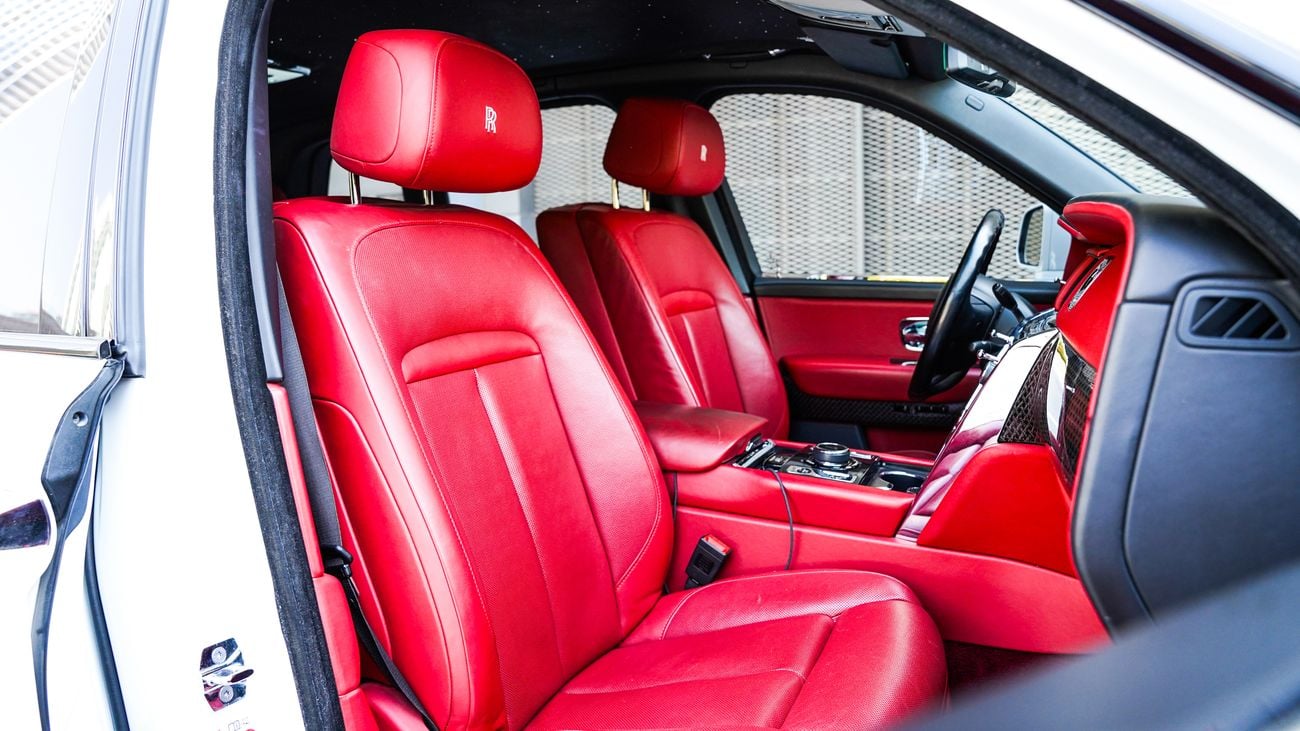 Rolls Royce Cullinan BLACK BADGE