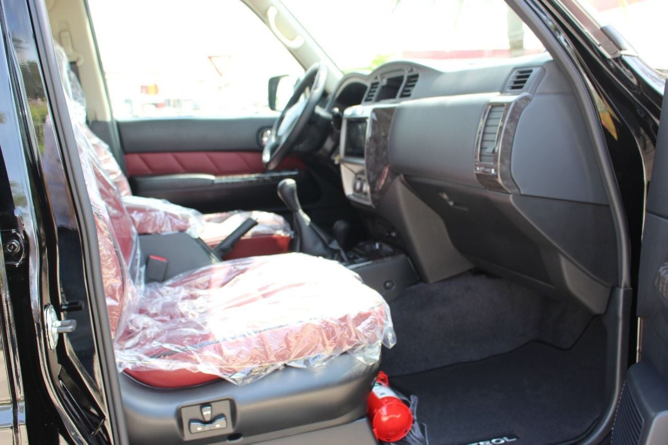 نيسان باترول Manual Gear |Brand New | Under Official Dealer Warranty | Full Option