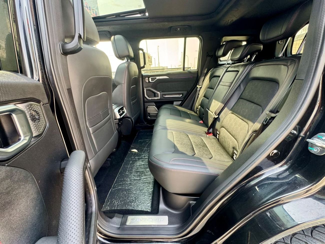 Jetour T2 LUX 1460- AED MONTHLY- CHINISE SPECS l WARRANTY l 2.0L TURBO
