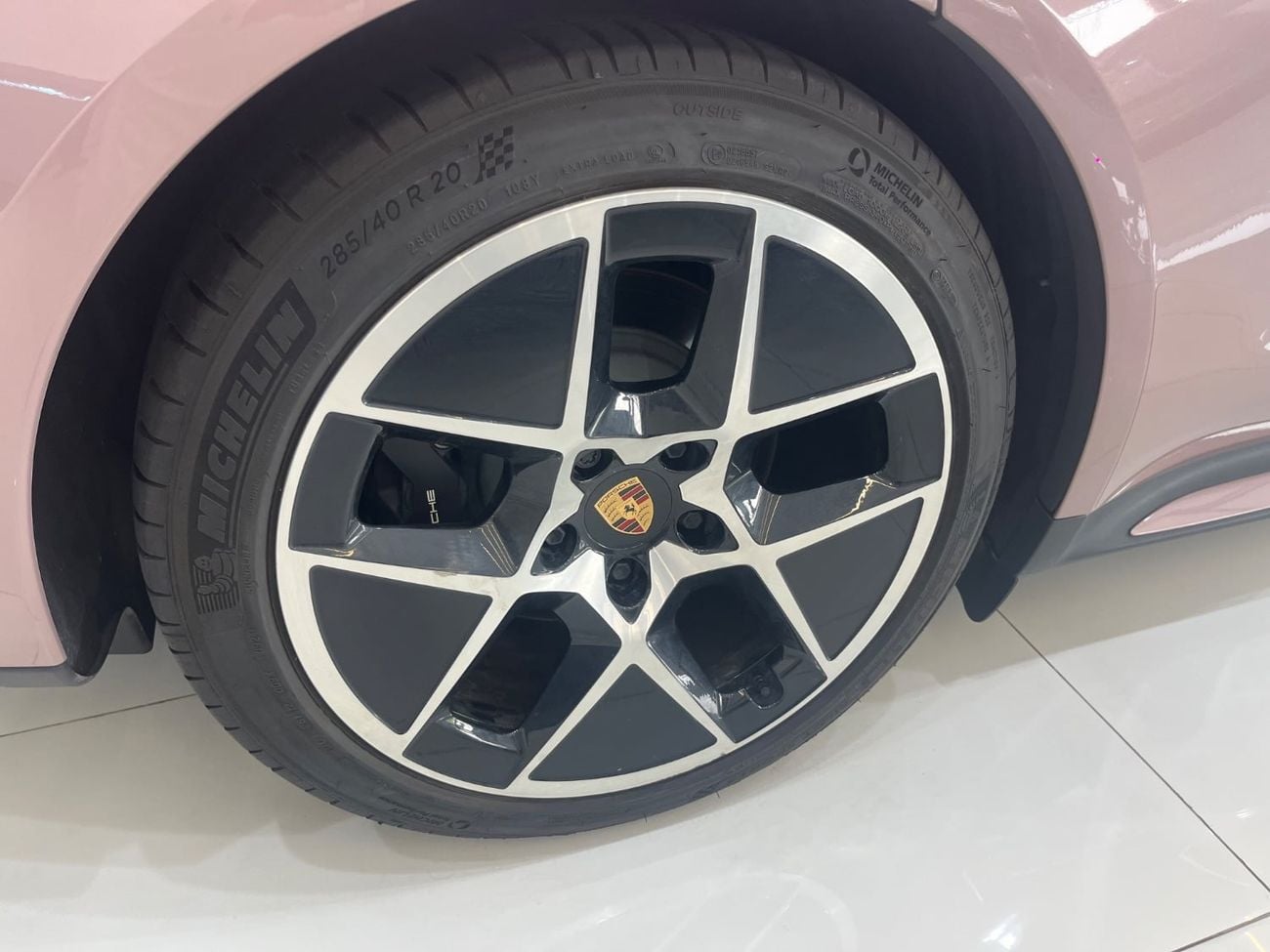 Porsche Taycan STANDARD As good as new