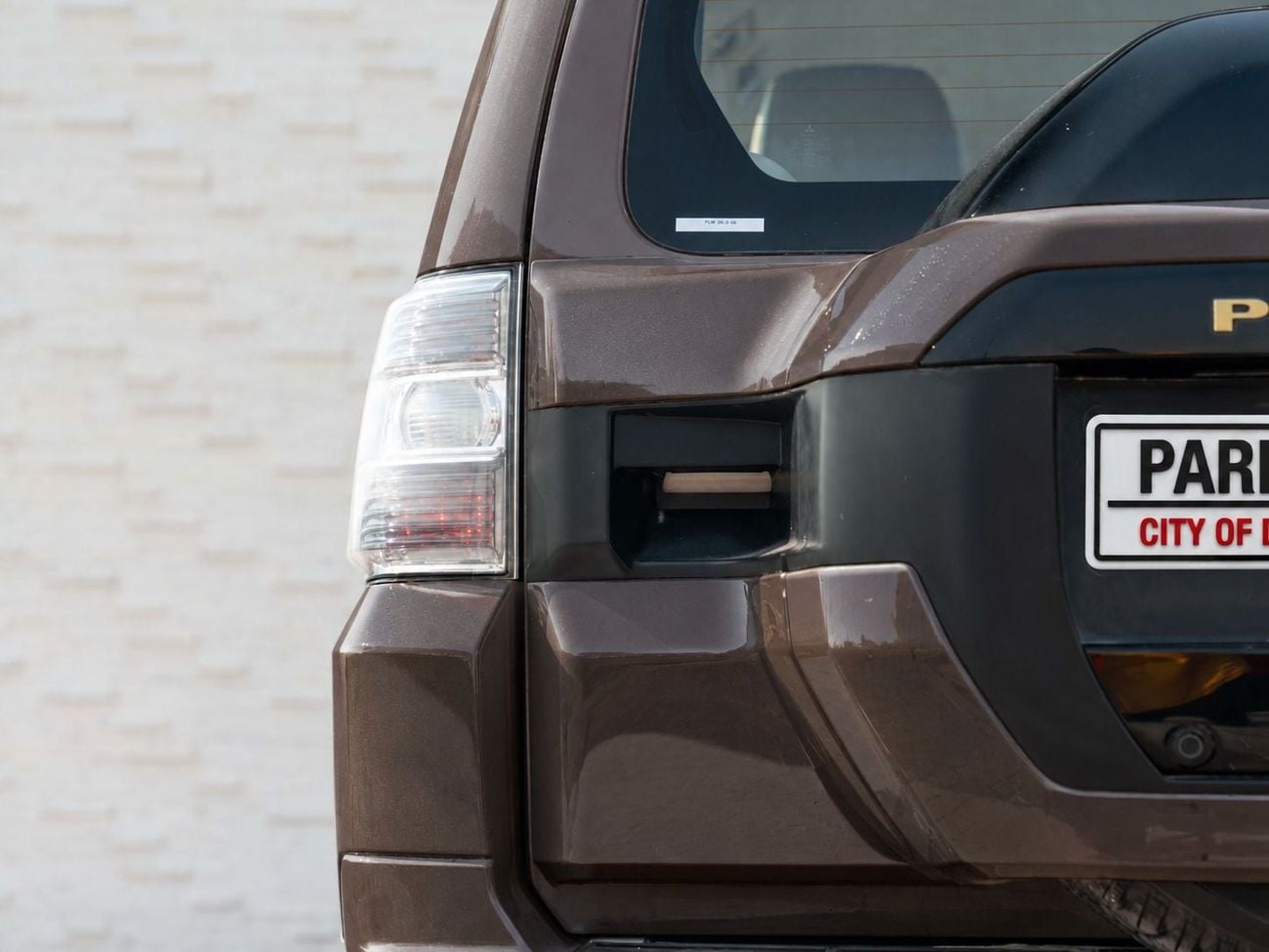 Mitsubishi Pajero GLS H/L ROCKFORD
