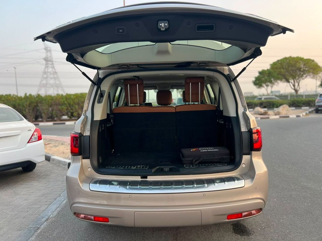 إنفينيتي QX80 LUXURY PROACTIVE