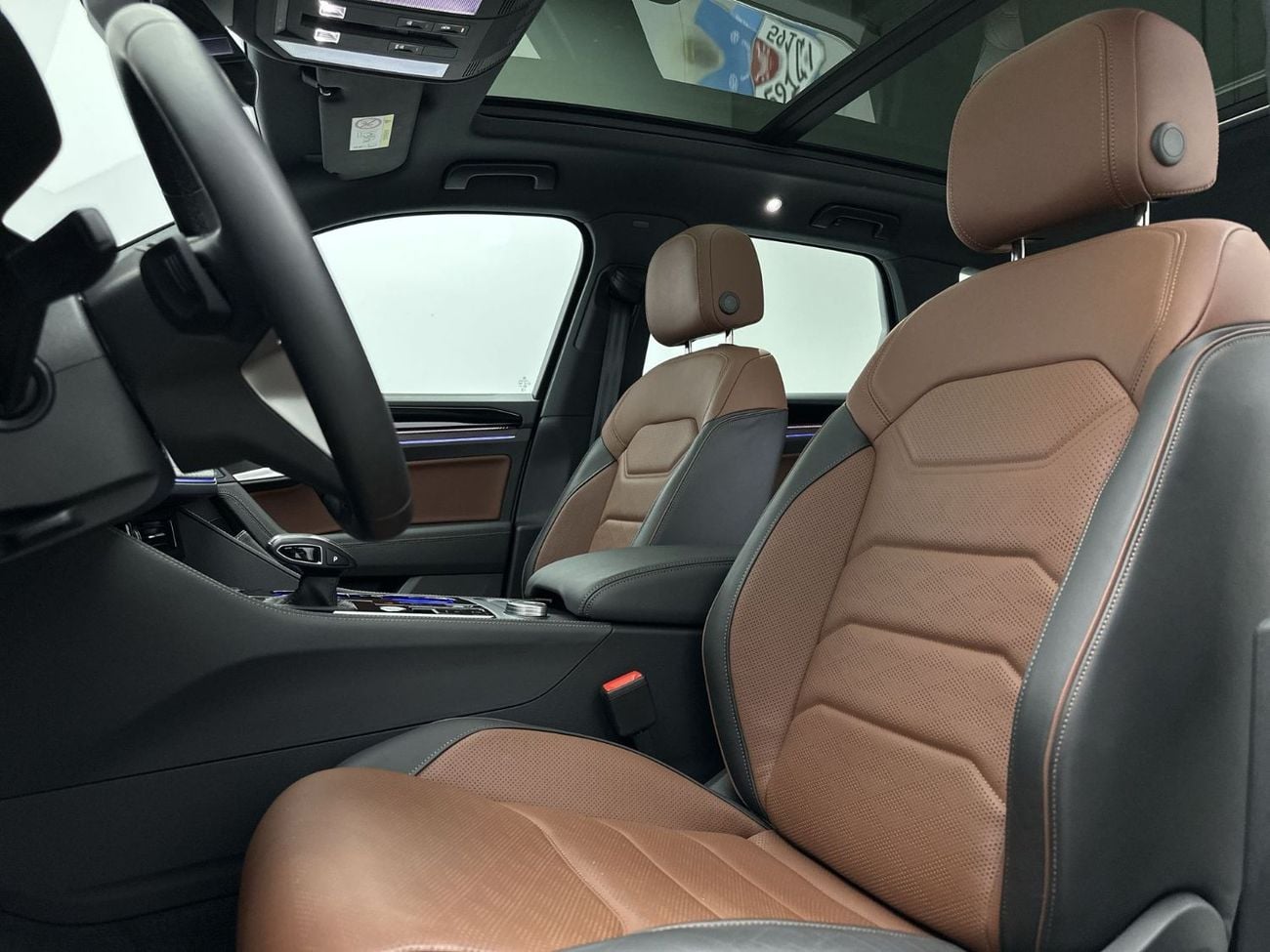 Volkswagen Touareg ELEGANCE Touareg Elegance 3L | Ex-Demo | Tirano19" Package | Luxury 4MOTION SUV | IQ.LIGHT HD Matrix | Varenn