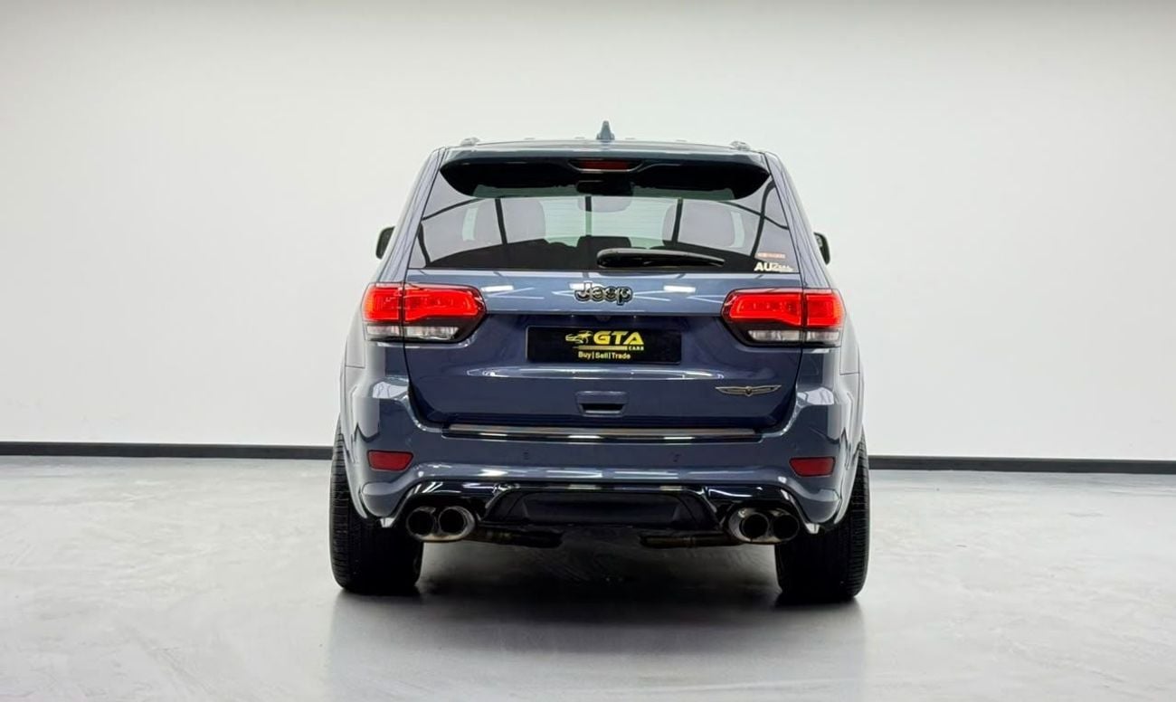 جيب جراند شيروكي TRACKHAWK جيب جراند شيروكي تراك هوك 2021، معدلة بالكامل، داخلية من ألياف الكربون، كاملة المواصفات، أمريكية الص