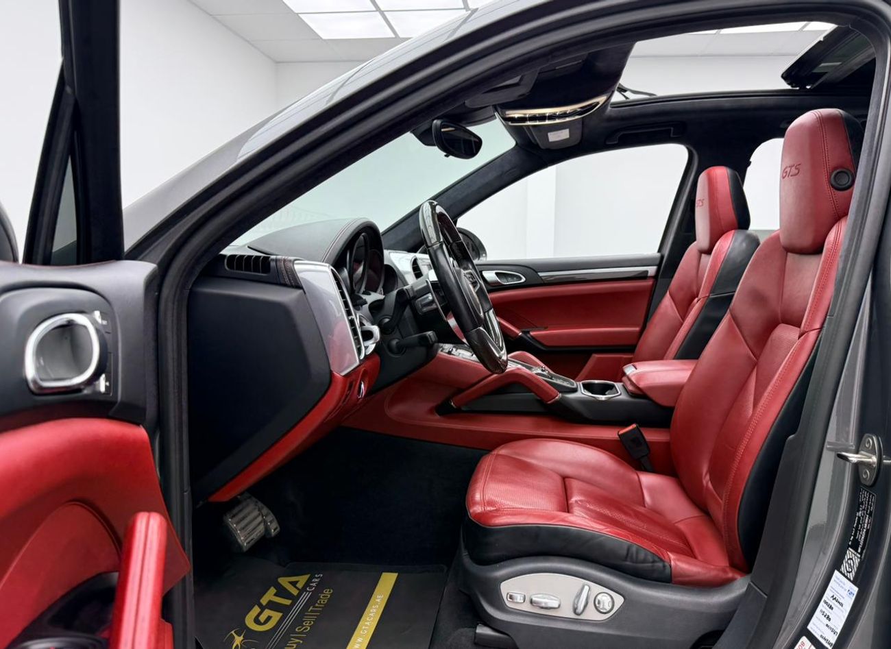 بورش كايان GTS 2017 Porsche Cayenne GTS, 2027 Porsche Warranty, Full Porsche Service History, Fully Loaded, GCC