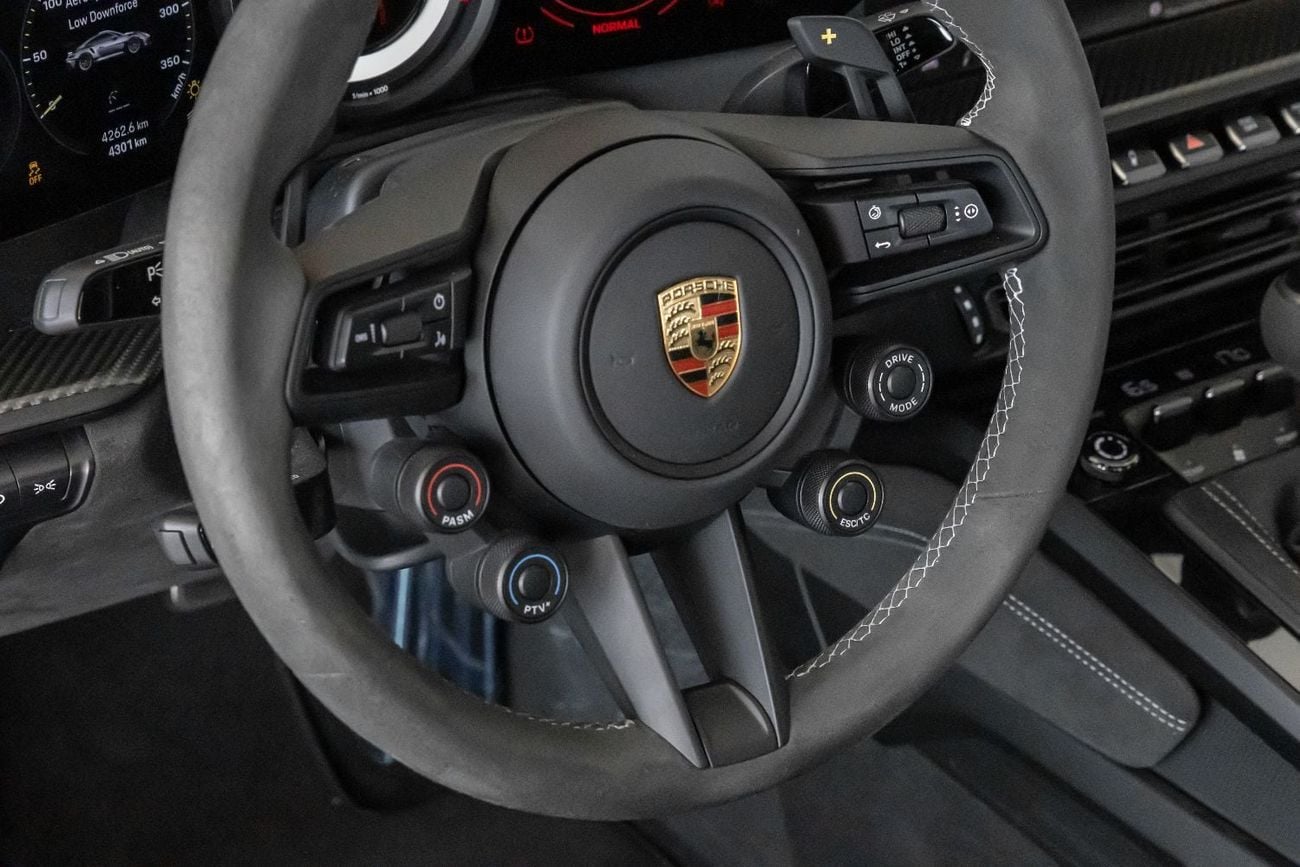 بورش 911 GT3RS بورش 911 جي تي 3 آر إس | 2025 | باقة فايساخ | ناردو جراي | 518 حصان