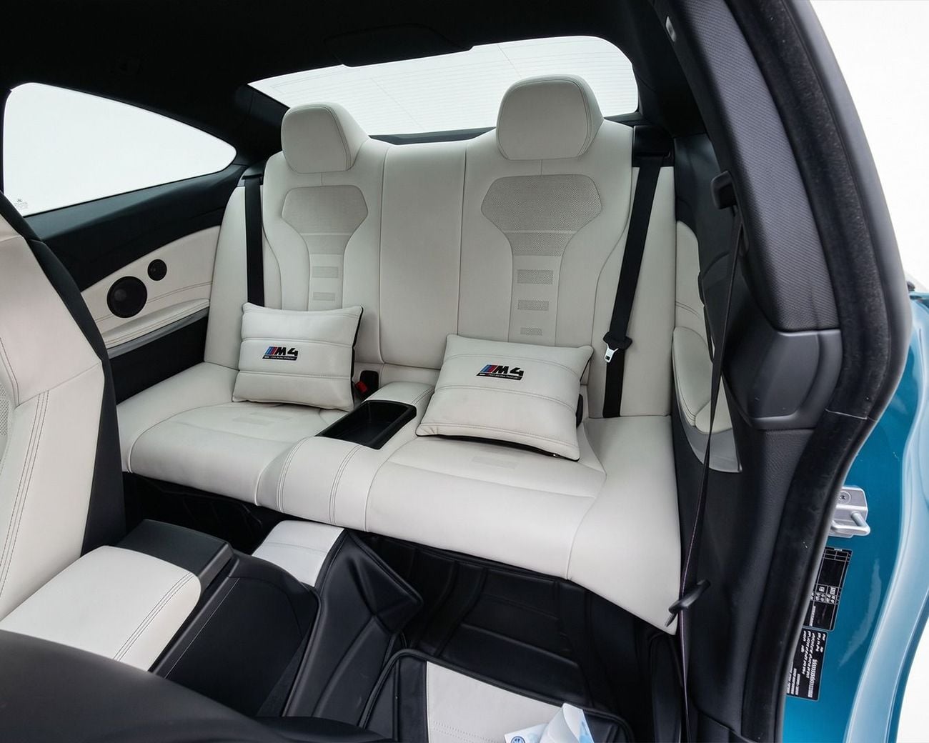 BMW M4 STANDARD l Coupe M-Sport | Agency Service | AED 4,394 / Monthly