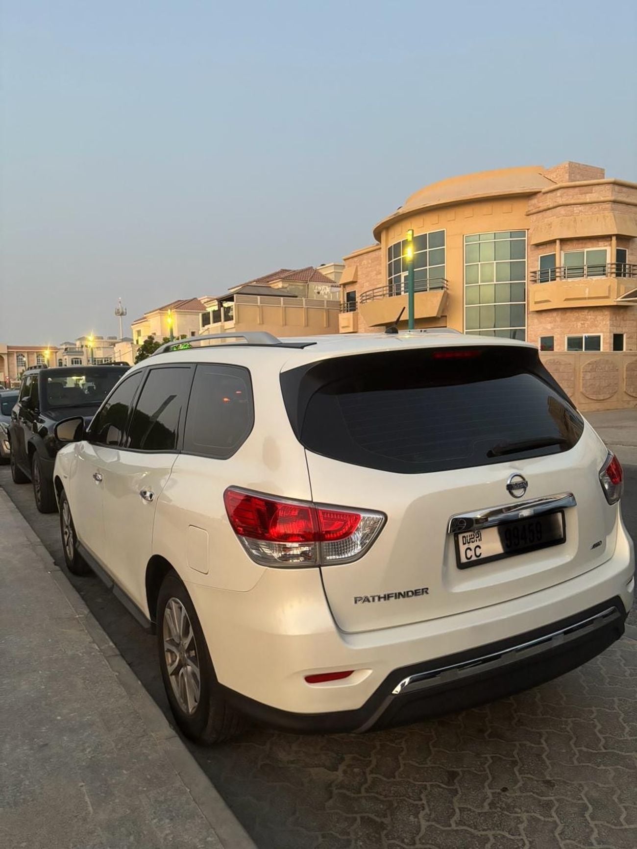 نيسان باثفايندر SV