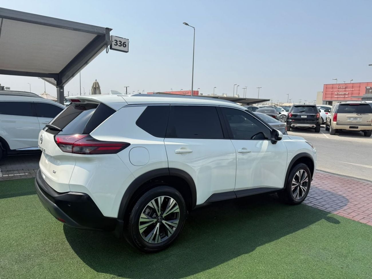 Nissan Rogue PLATINUM Full - panoramic view - 360 camera