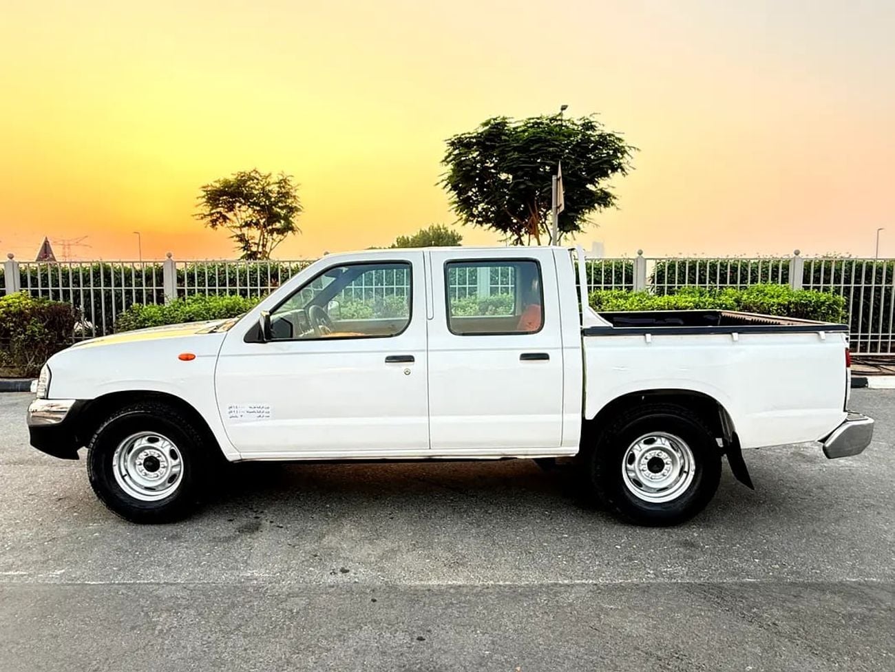 Nissan Pick Up STANDARD Double Cab GCC Specs