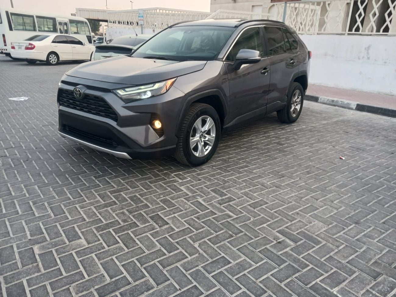 Toyota RAV4 ADVENTURE