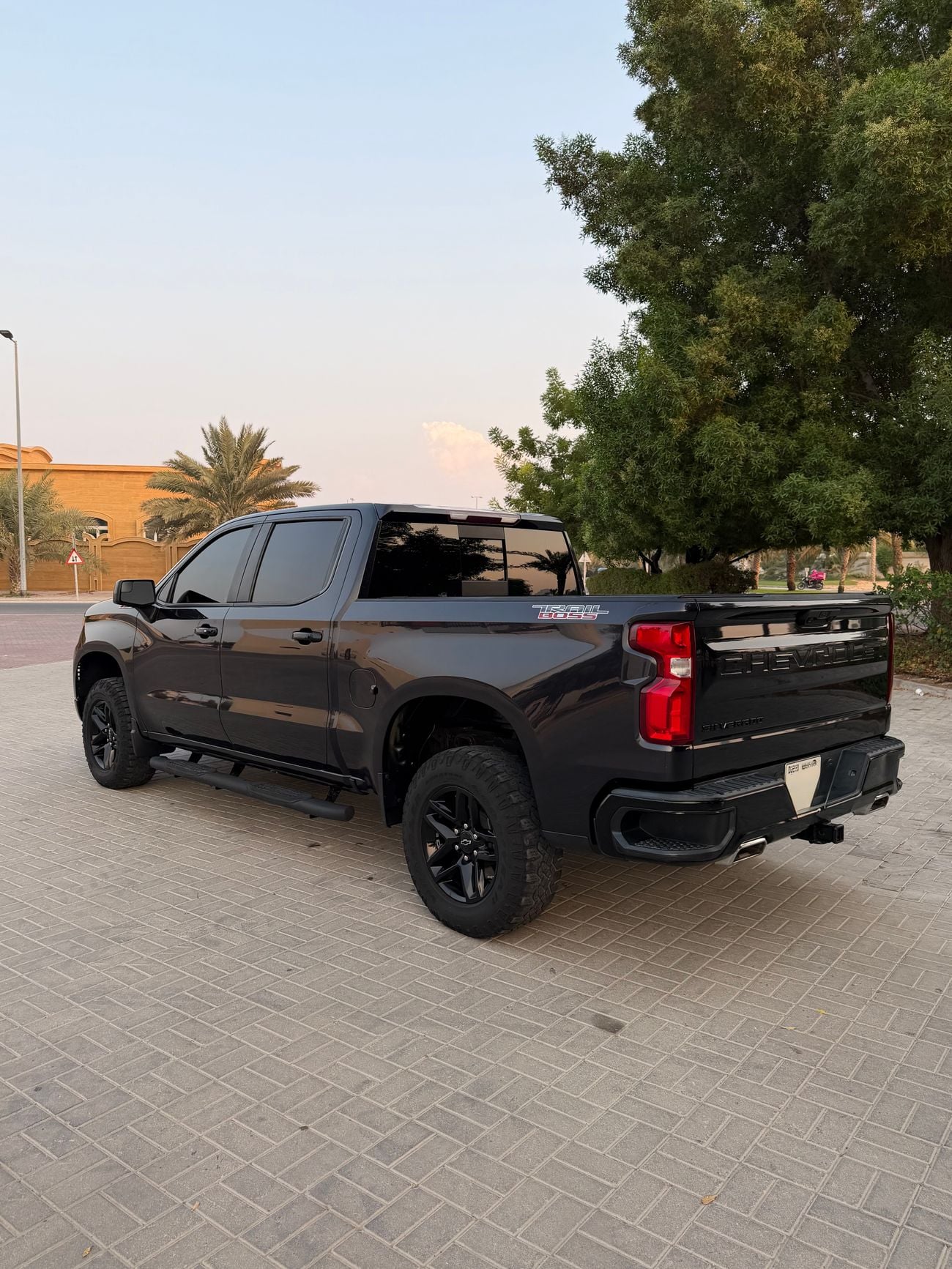 Chevrolet Silverado 1500 CAB/CREW TRAILBOSS Z71