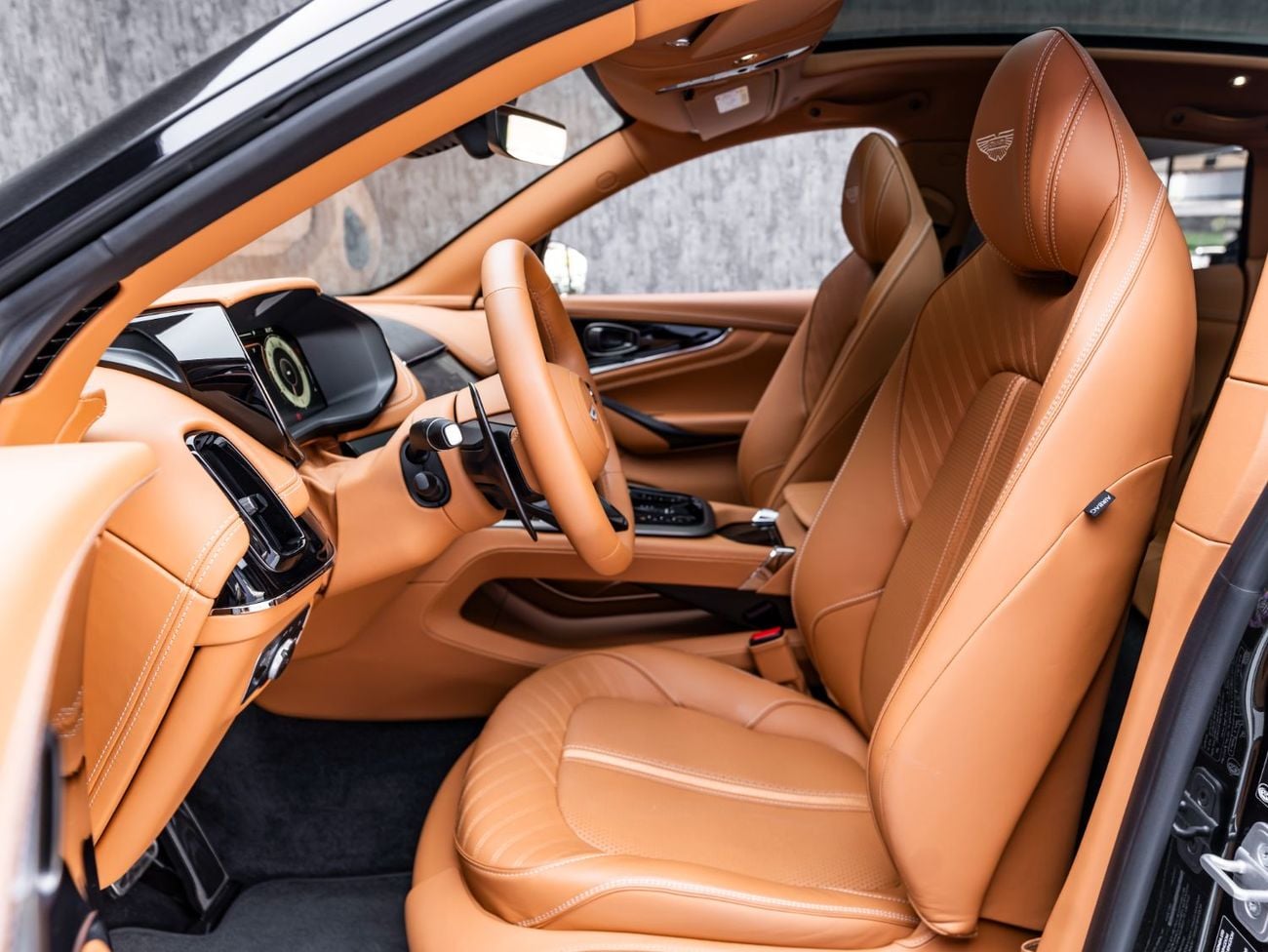 Aston Martin Dbx707 STANDARD BACK TO DUBAI | BACK IN MOTION | 2025 Aston Martin DBX 707, Aston Martin Warranty + Service Contract