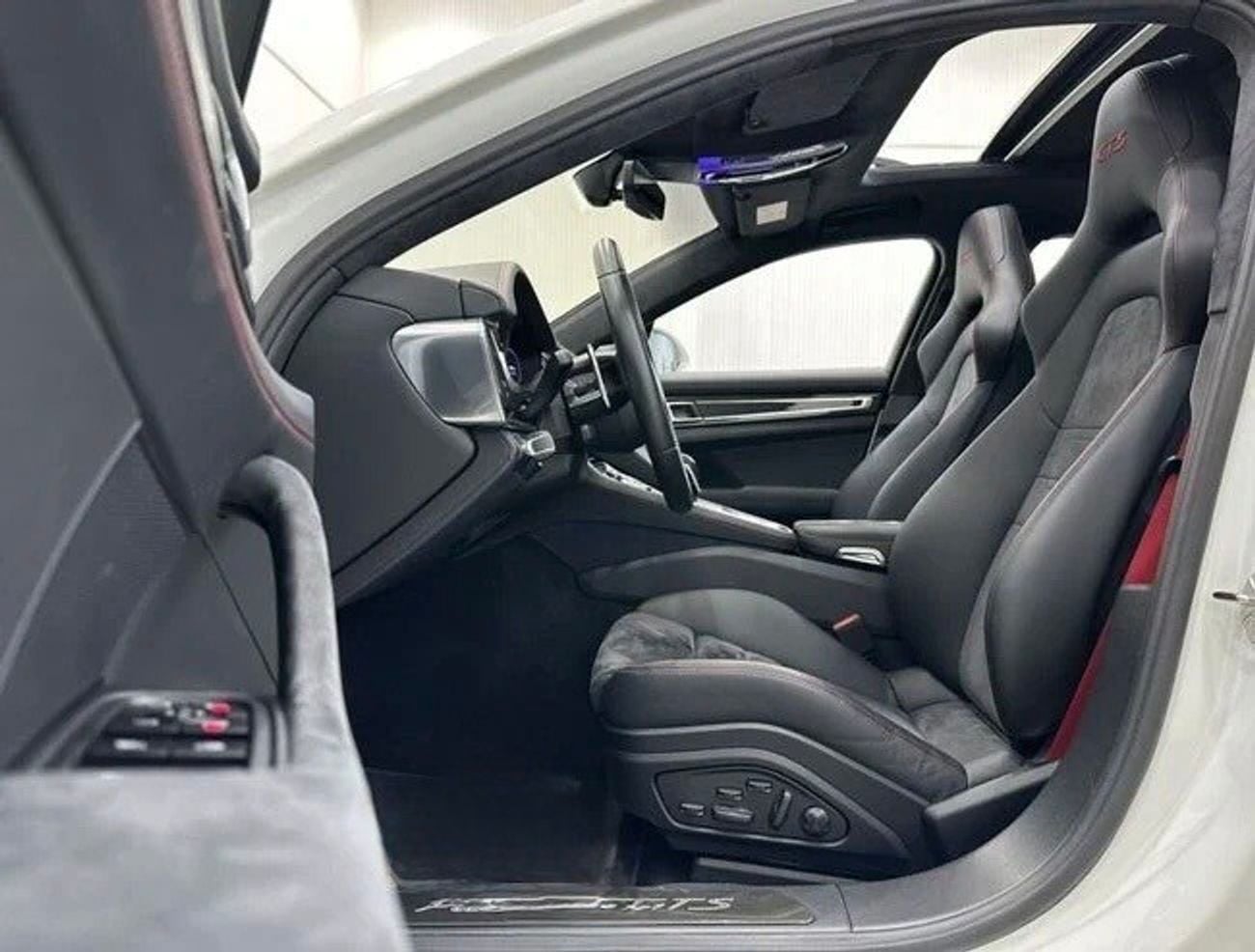 Porsche Panamera GTS