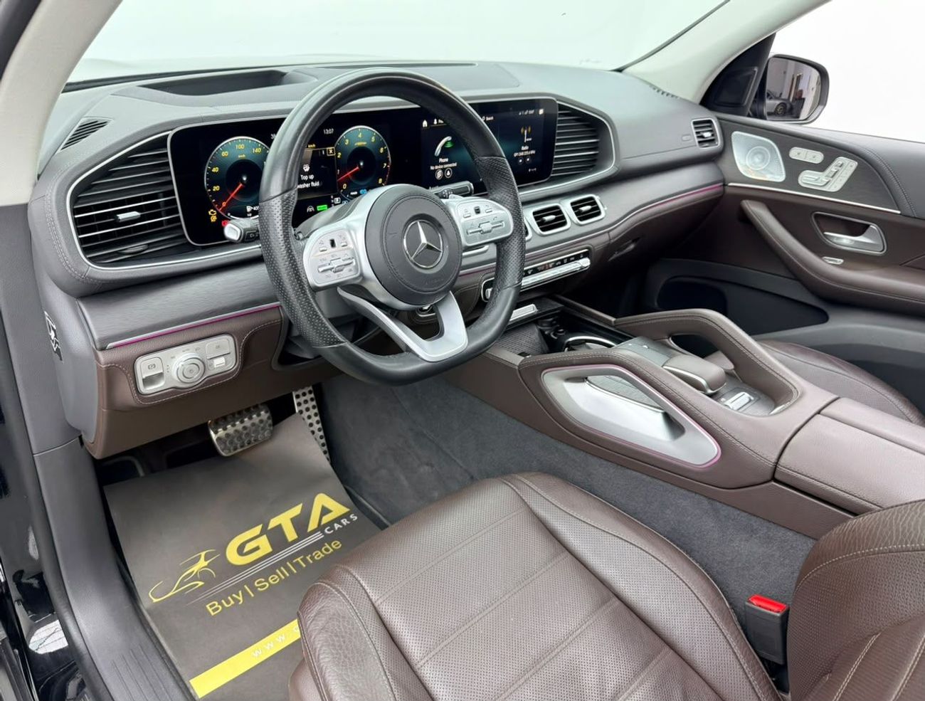 مرسيدس بنز GLS 580 STANDARD مرسيدس بنز GLS580 4MATIC موديل 2020، مزودة بحزمة خدمة مرسيدس بنز لعام 2028، مع ضمان، وسجل صيانة كامل