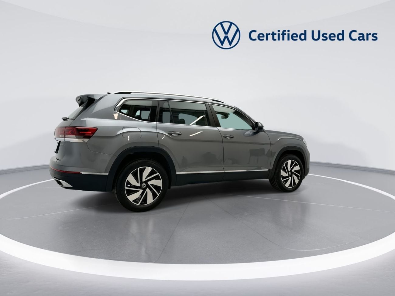 Volkswagen Teramont COMFORTLINE Teramont Comfortline Premium Leather 7-Seater SUV | Panoramic Sunroof | Desert Comfort Ready