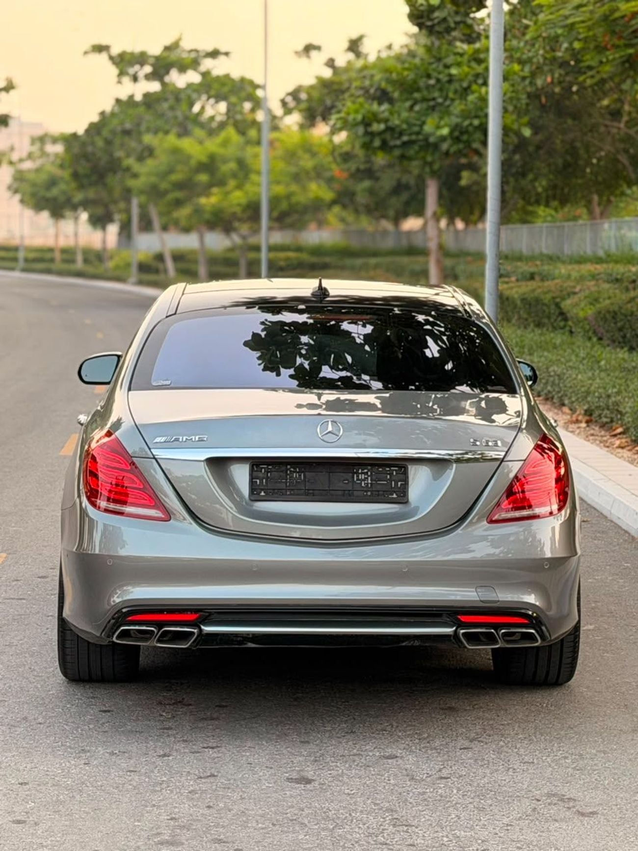 Mercedes Benz S63 AMG