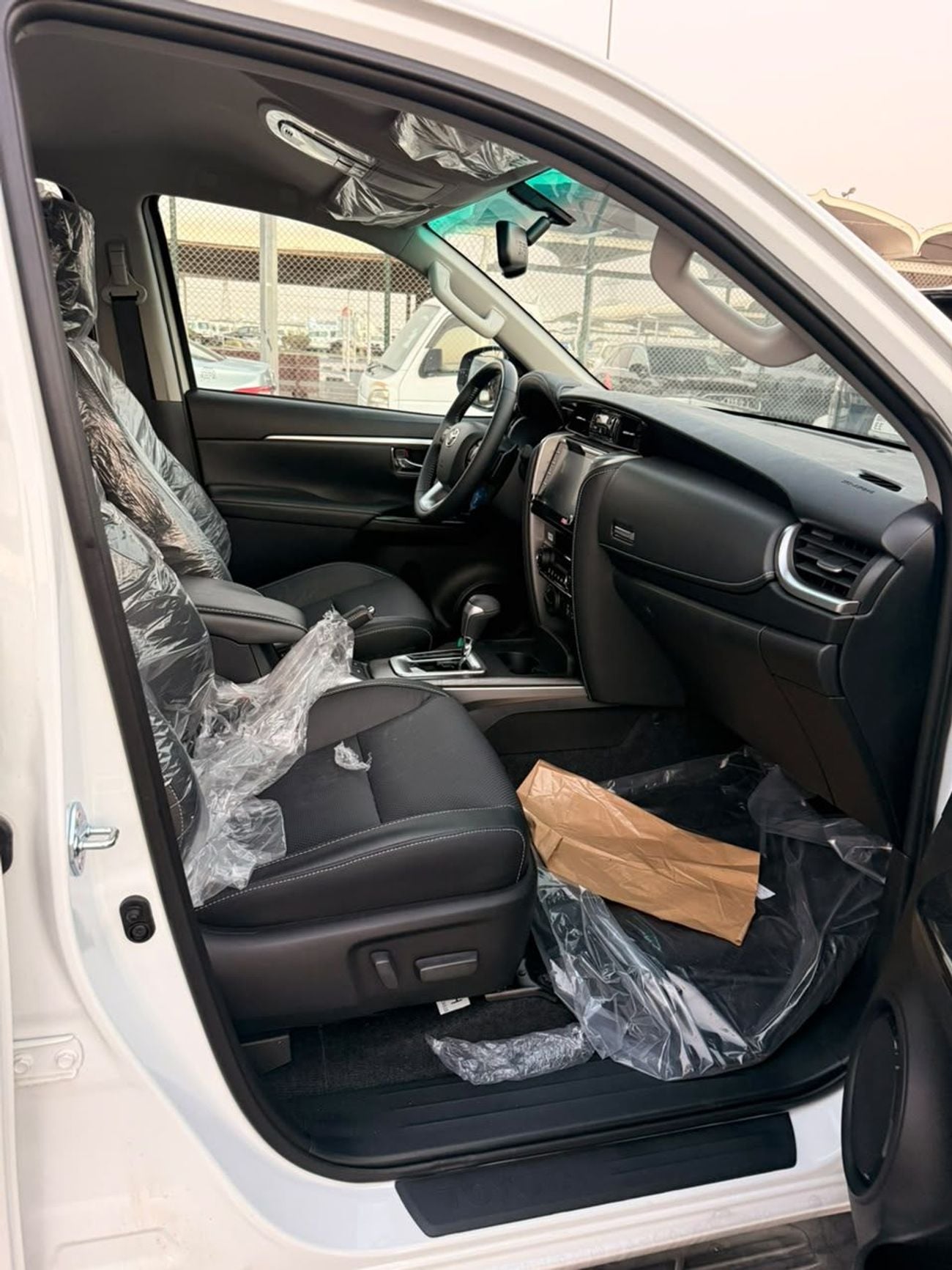 Toyota Fortuner SR5 2026 TOYOTA FORTUNER VX 4.0L V6 PETROL
