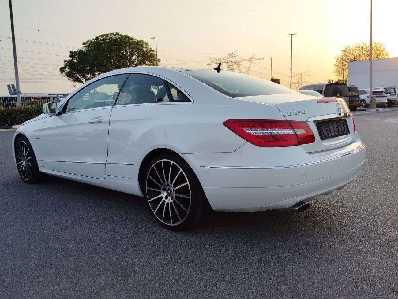 Mercedes Benz E250 STANDARD
