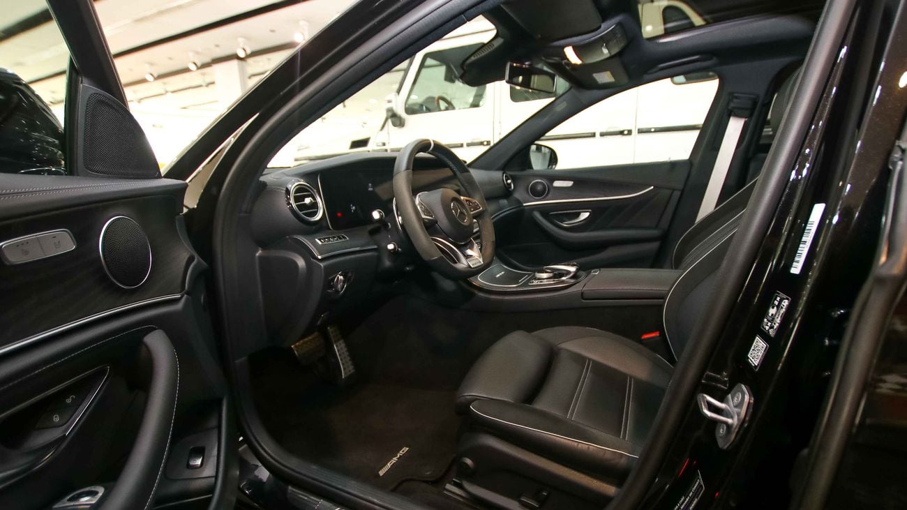 Mercedes Benz E63 AMG S 4 Matic