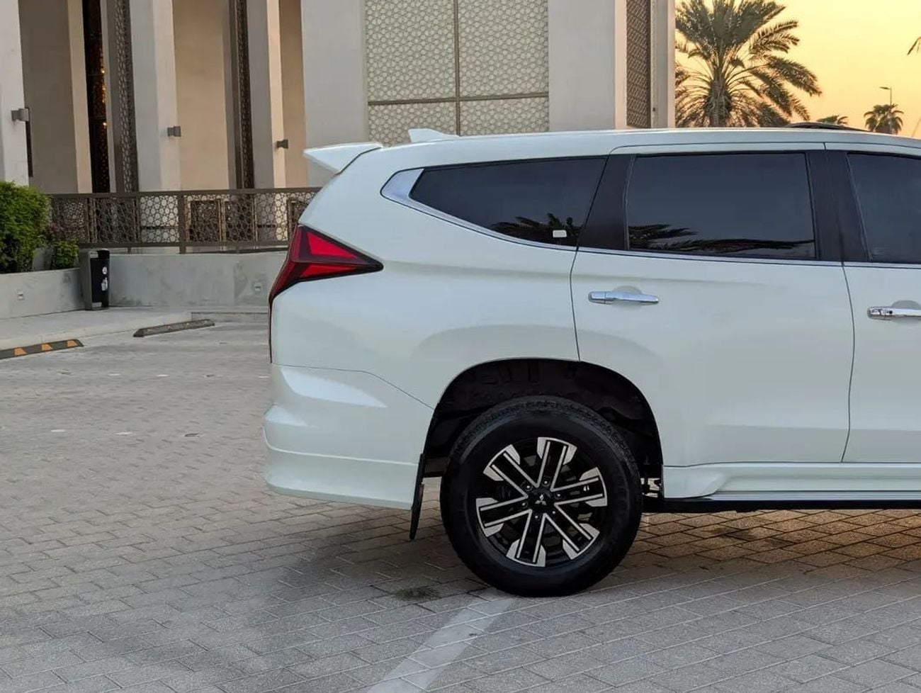 Mitsubishi Montero Sport GLS PREMIUM Top Line 4WD | Interior and Exterior Excellent Condition