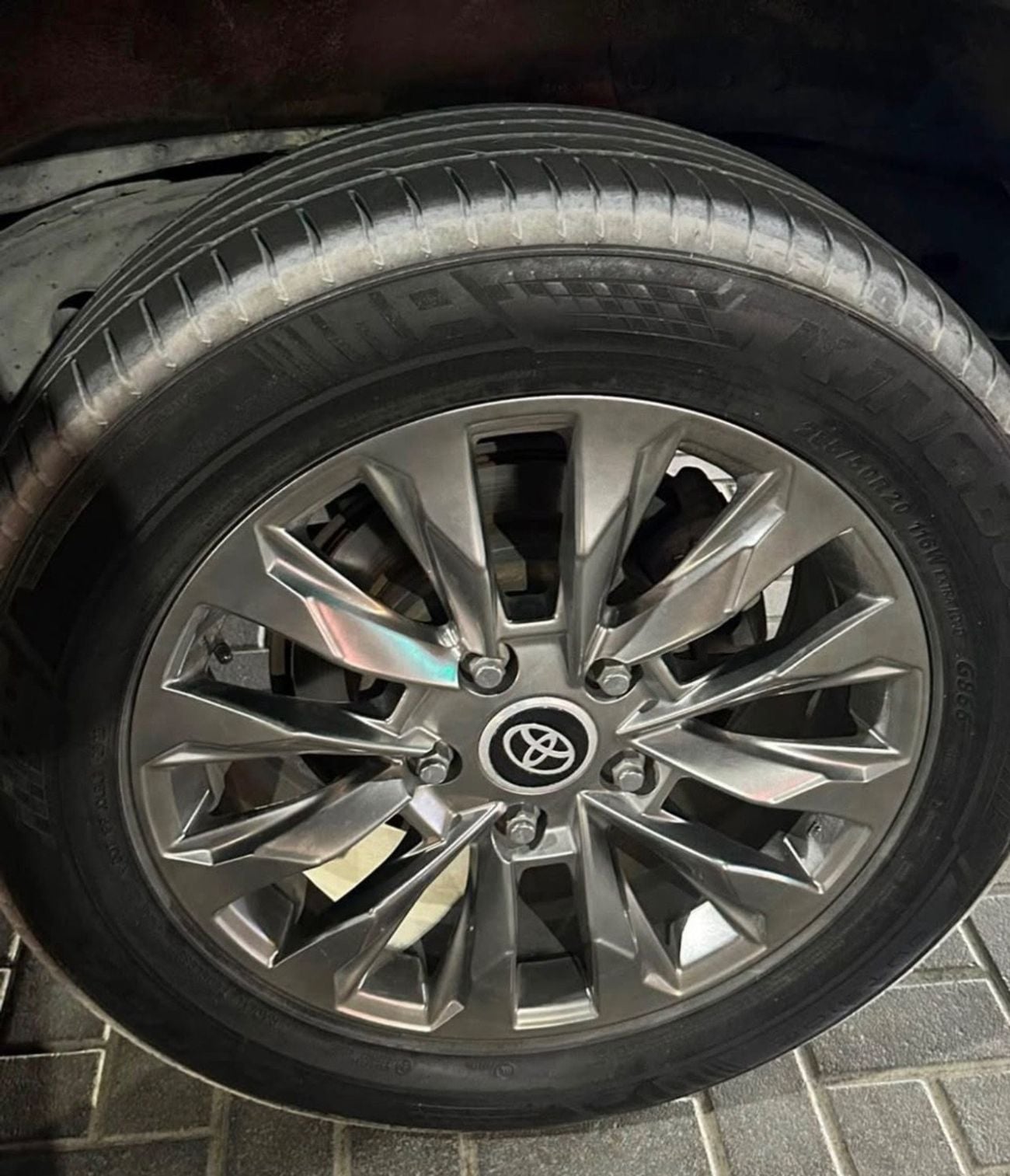 تويوتا لاند كروزر VXR