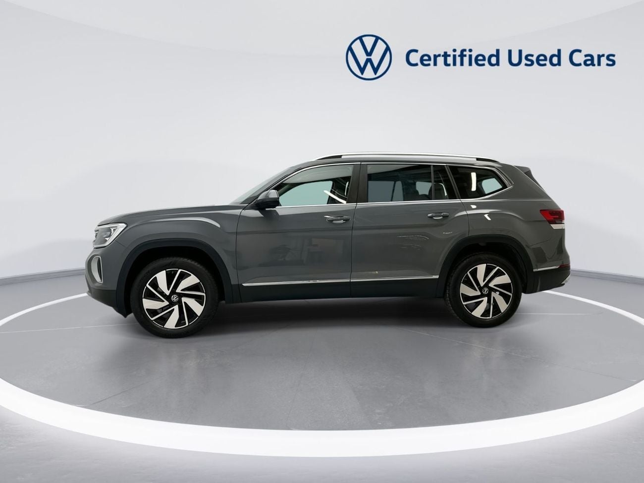 Volkswagen Teramont COMFORTLINE (Facelift 2) 2.0L | GCC Specs | 7-Seater Premium Family SUV | Spacious Interior | Modern Exterior