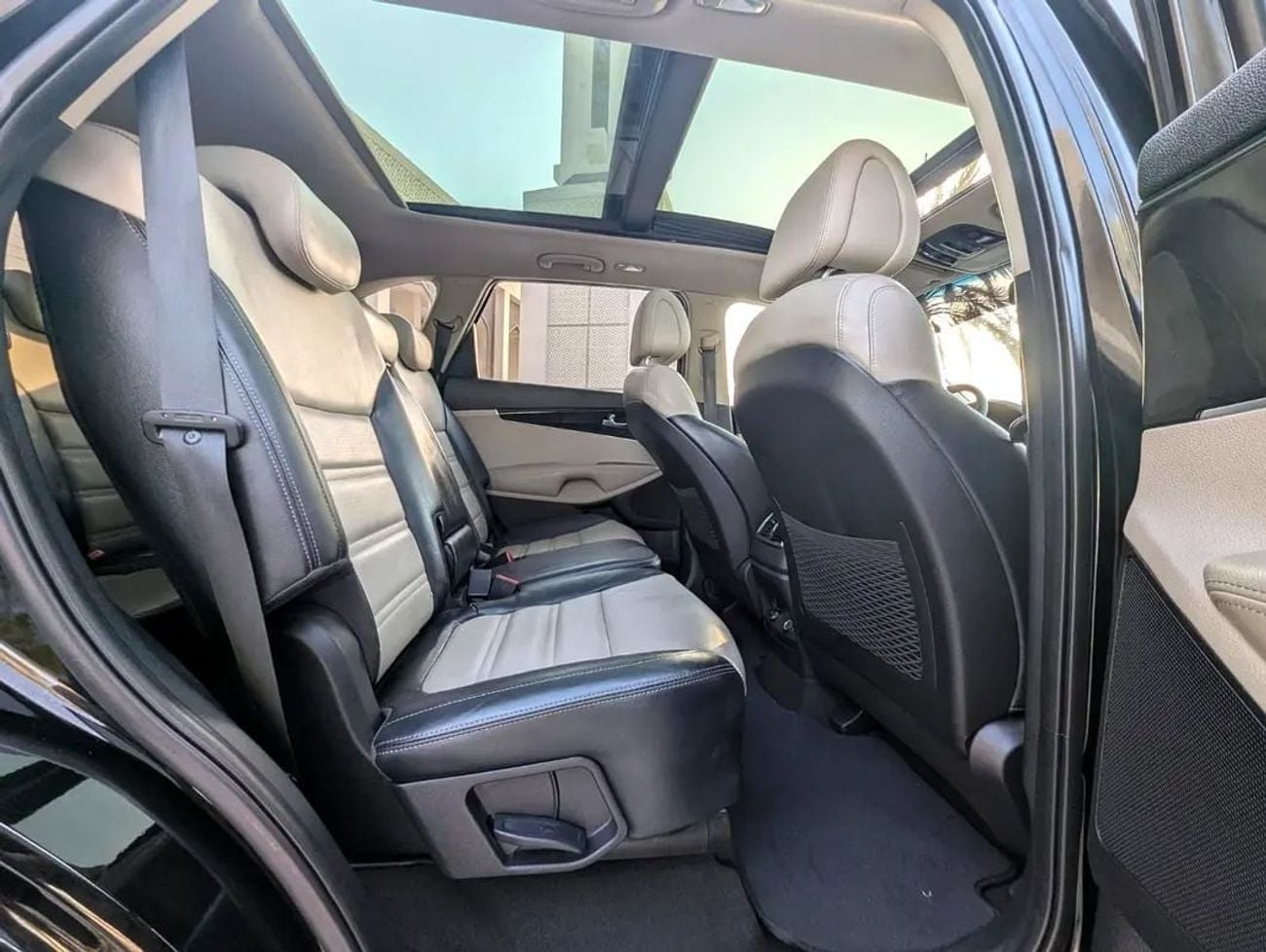 Kia Sorento LX Premium| Panoramic Roof | Full Option | V4 2.4L | AWD
