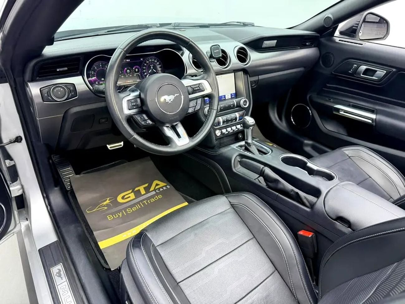 Ford Mustang GT PREMIUM Convertible, Warranty, Full Service History, Fully Loaded, GCC