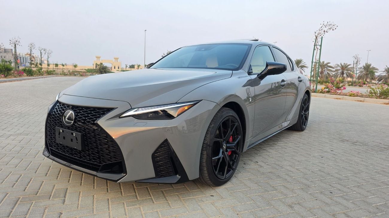 لكزس IS 350 F SPORT نسخة خاصة