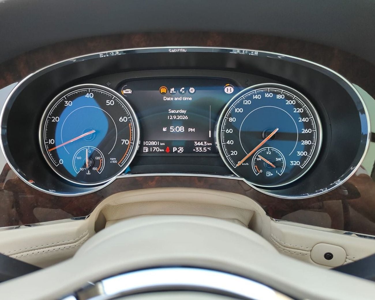 Bentley Bentayga l 2017 | GCC Specs | AED 5,372 / Monthly