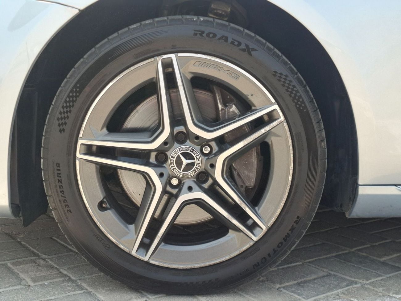 مرسيدس بنز E300 AMG