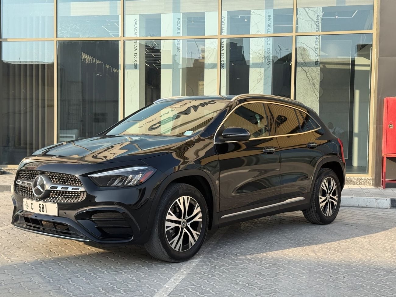 Mercedes Benz GLA 200 STANDARD